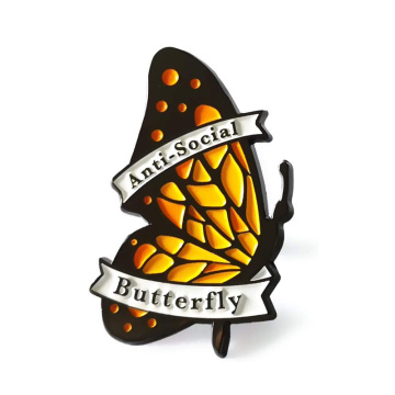 Diseño de moda Logotipo personalizado Pin de solapa de mariposa antisocial